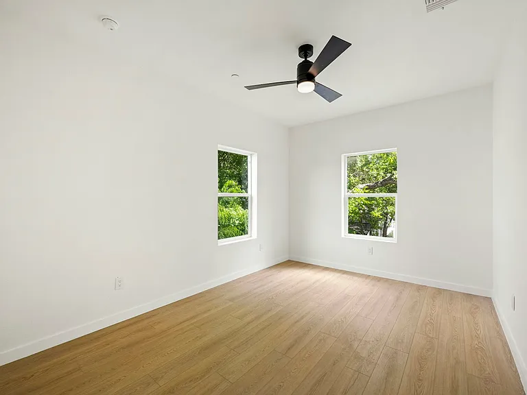 726 Arthur St #102 — Photo 15