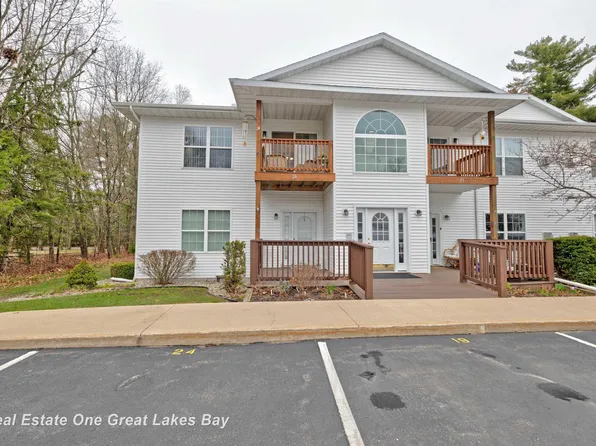 1015 E Lincoln St APT 24, East Tawas, MI 48730