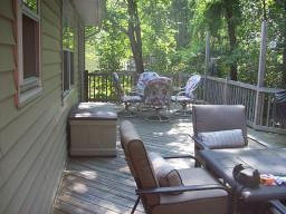 3rd image of 23 Parrish Dr