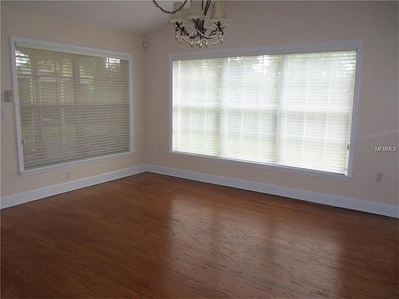 5th image of 625 Buckminster Cir