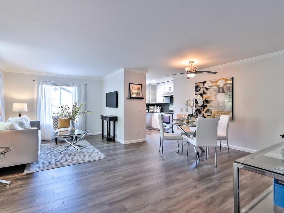 ML81714899_2_Interior_08222025