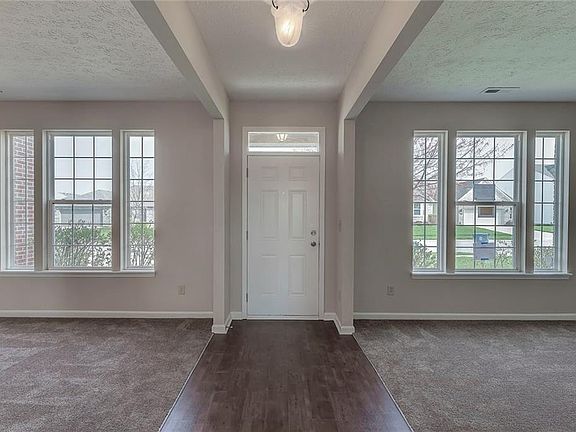 2nd image of 1357 Landsbrook Dr