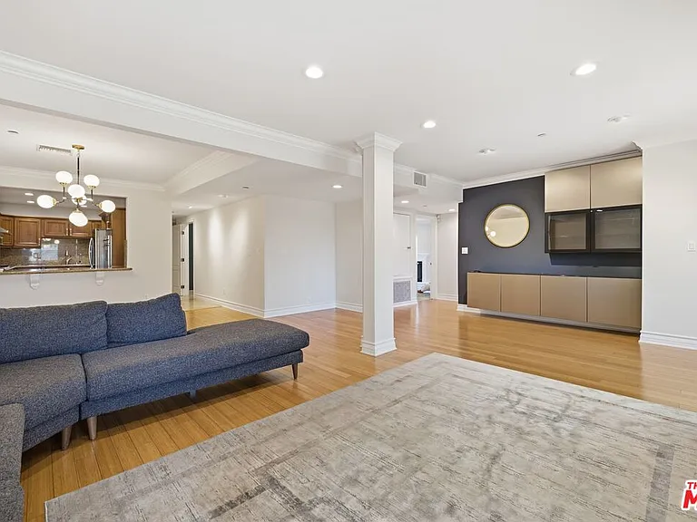 1838 Westholme Ave #203 — Photo 21