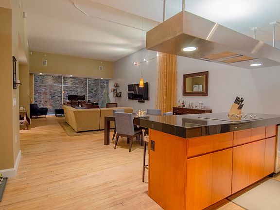 3rd image of 106 N High St APT 306