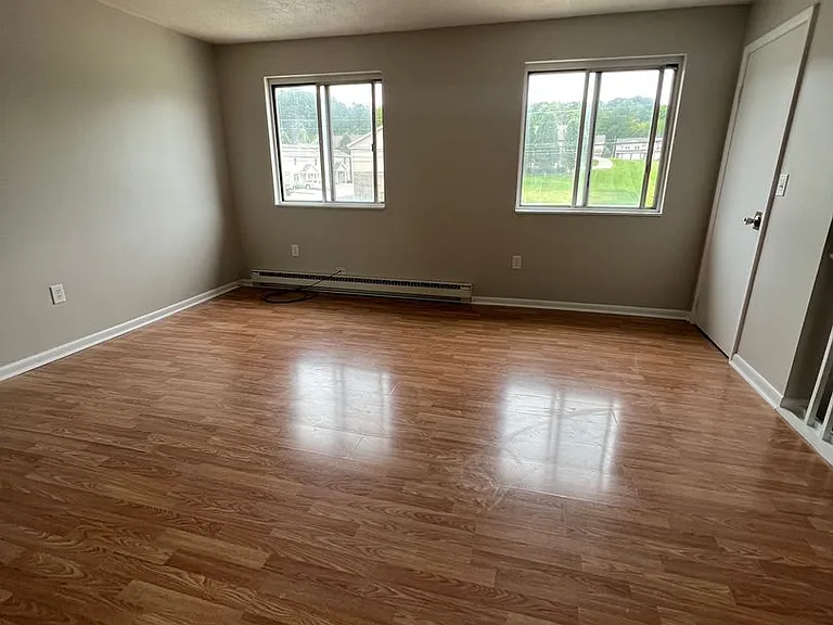 5208 W Ridge Rd — Photo 6