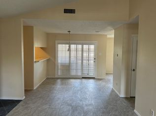 1909 Chasewood Cir APT 214, Arlington, TX 76011