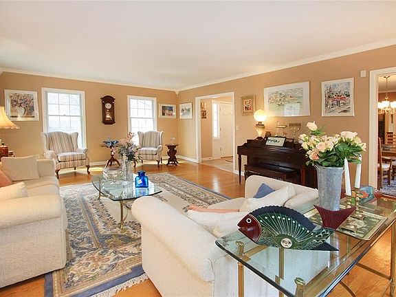 4th image of 5074 Pine Valley Dr