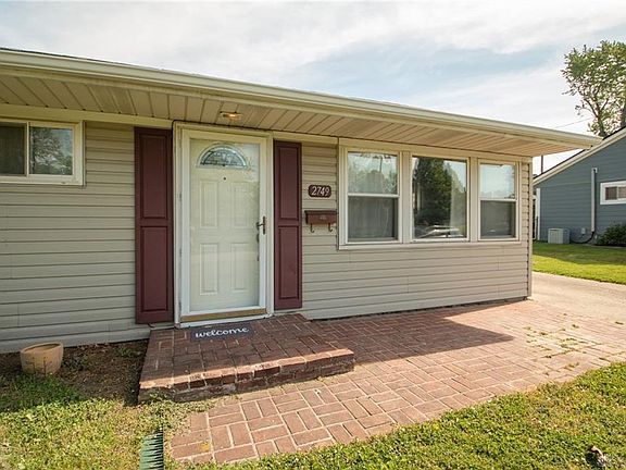 3rd image of 2749 Danz Ave