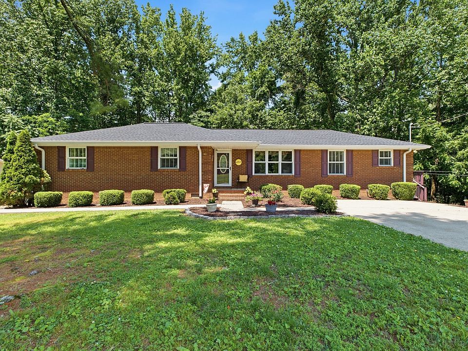 1st image of 21 McMurtry Rd