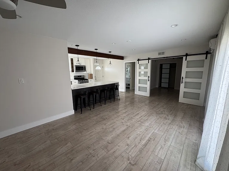 14332 Valeda Dr — Photo 5