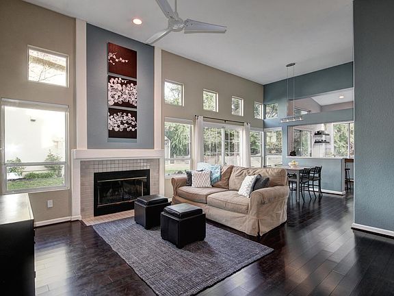 5th image of 2827 Catalina Dr.