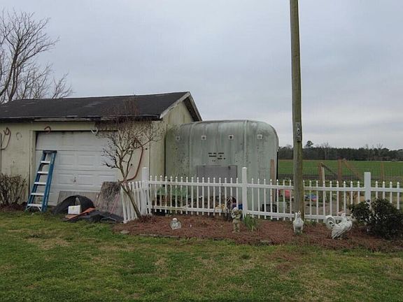 4th image of 6738 Peacock Rd