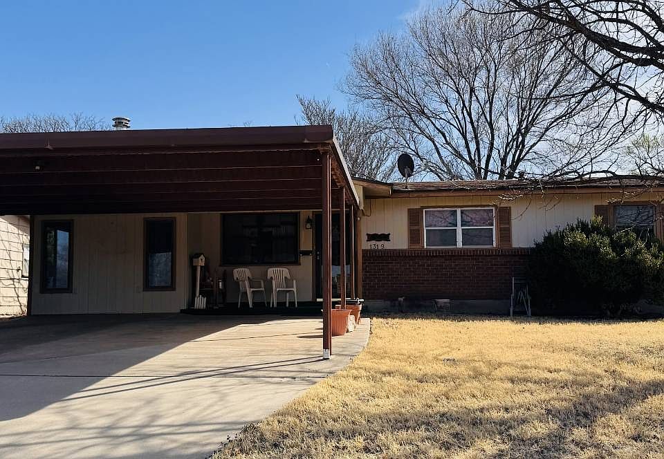 1st image of 1319 N Oklahoma St