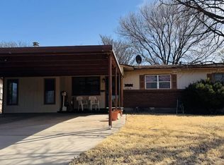 1319 N Oklahoma St, Guymon, OK 73942
