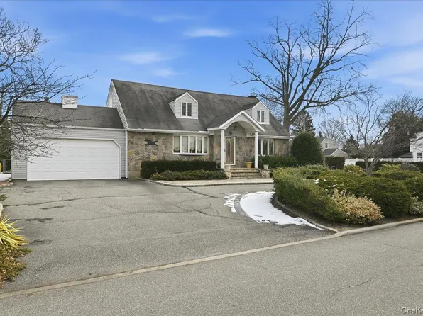 146 Longwood Avenue, Westbury, NY 11590