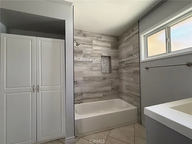 21112 E Brookport St — Photo 13