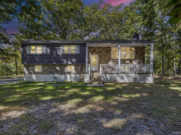 203 Martin Road, Lagrangeville, NY 12540