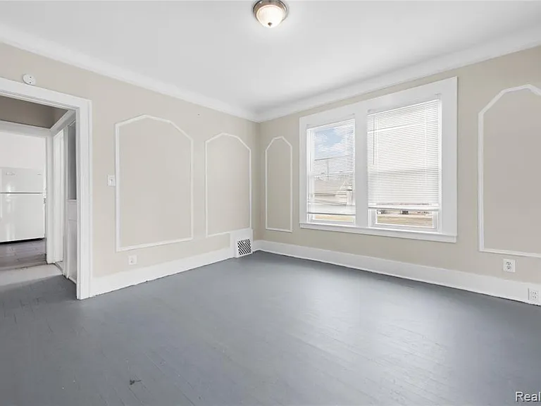 593 Hague Ave #1 — Photo 6