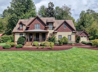 2171 Big Pine Dr, Hiawassee, GA 30546