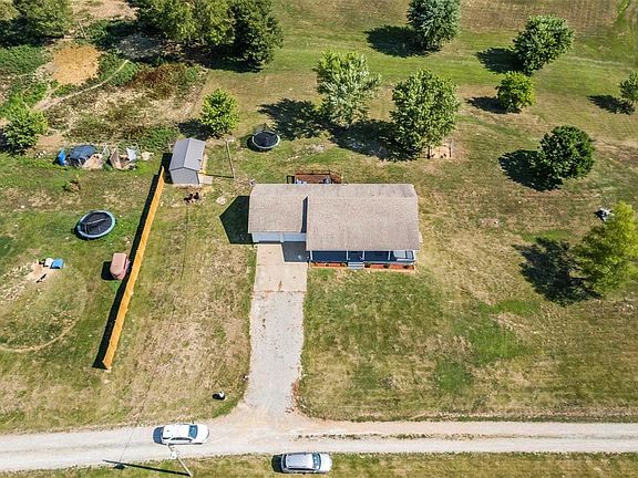 3rd image of 257 Dino Ln