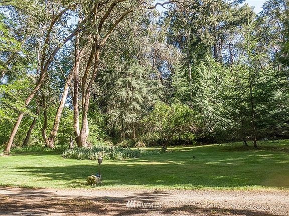 3rd image of 286 XX 99th Avenue SW