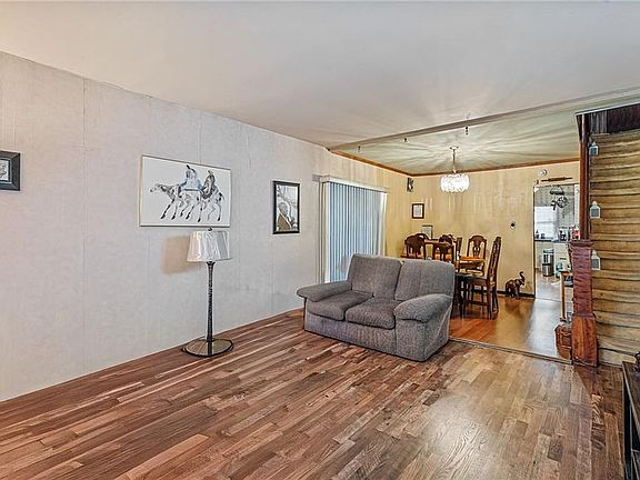 4th image of 2031 E 54th St