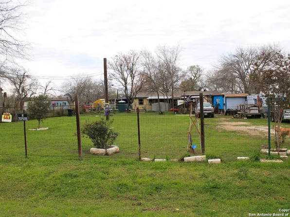 319 W 3rd st LOT 9, Elmendorf, TX 78112