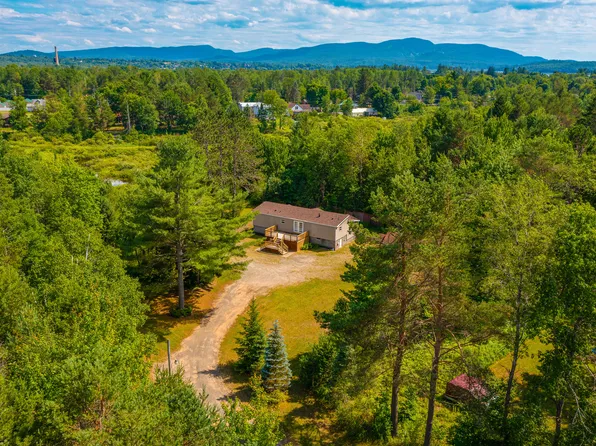 46 Flanders St, Tupper Lake, NY 12986