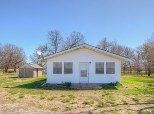 6252 Iris Rd, Neosho, MO 64850