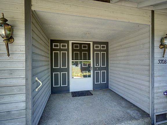 2nd image of 3708 25th St SE