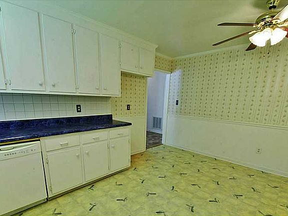 5th image of 25 Jolama Dr