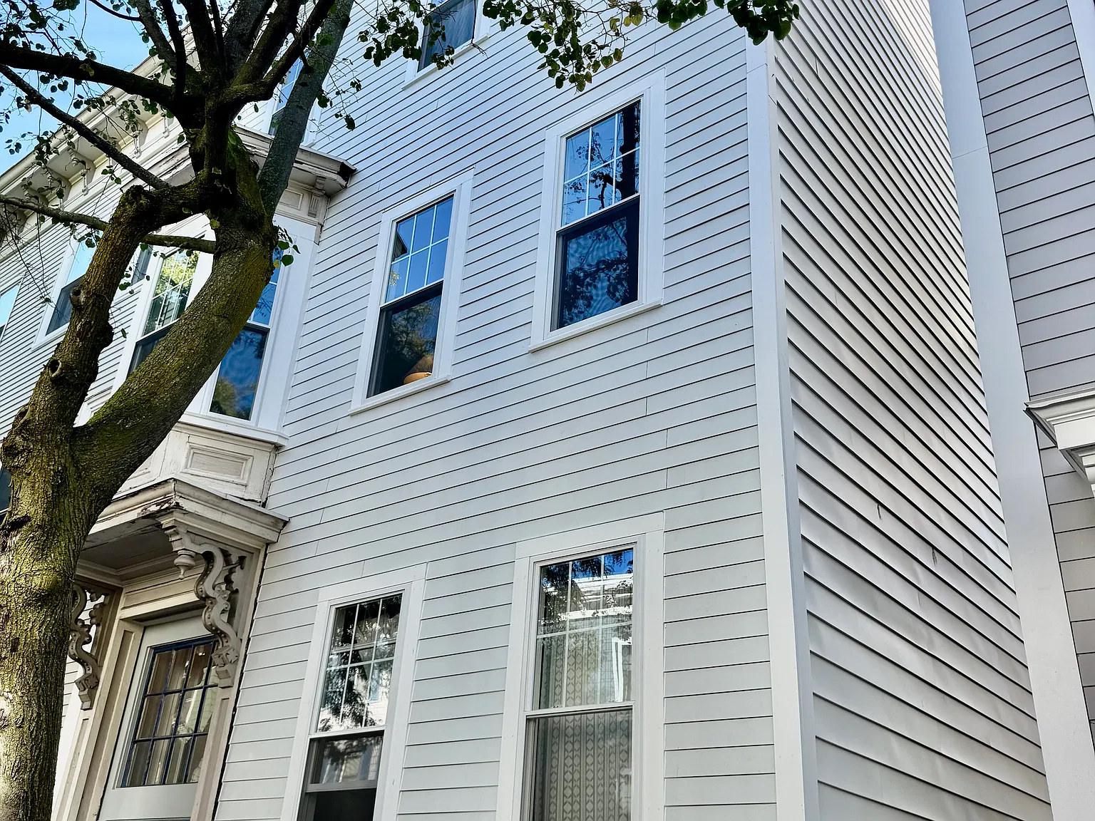 2 bed, 1.5 bath, 1100 sqft, $3,900 — Photo 1