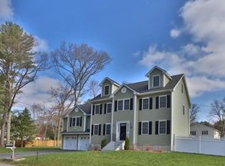 33 Donald Rd, Billerica, MA 01821