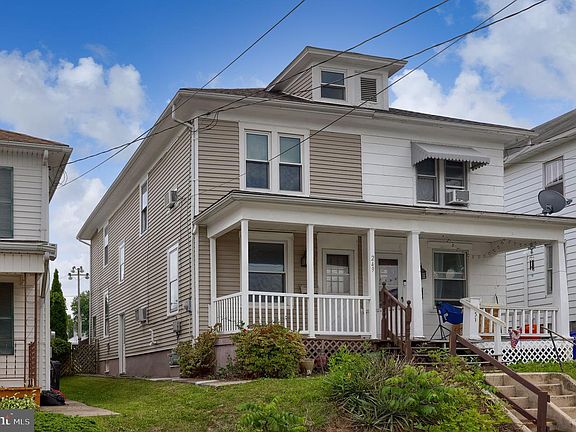 2nd image of 249 S Walnut St