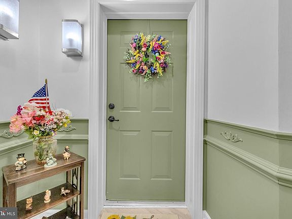 4th image of 259 Beckenham Cir Unit 404