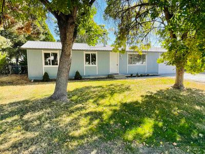 74 NW 17th St, Ontario, OR, 97914