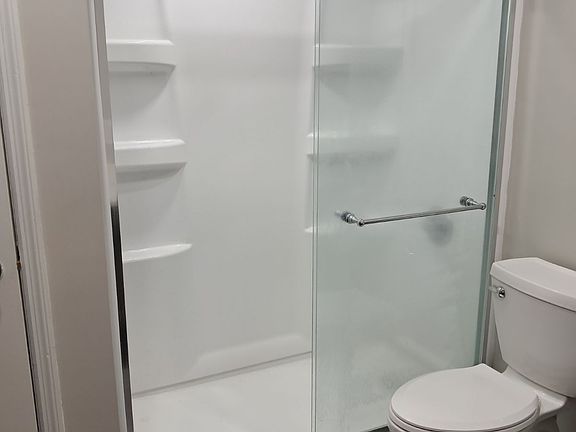 4th image of 950 Sherman St #4