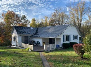 181 Preacher Brown Rd, Oak Hill, WV 25901