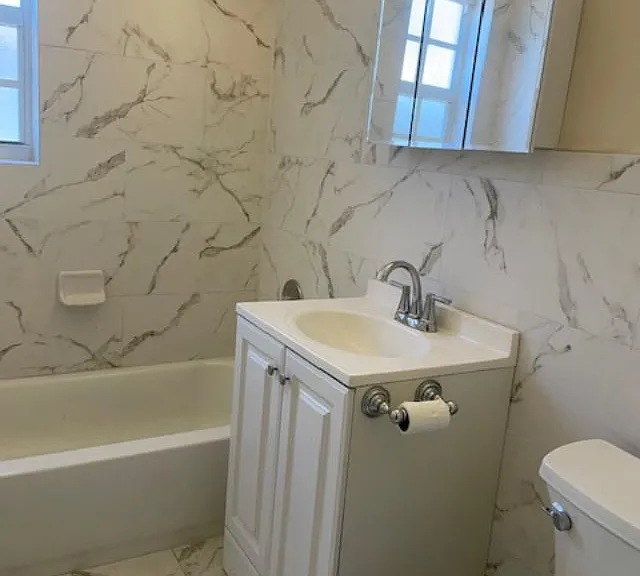 1936 Monroe St #2 — Photo 10