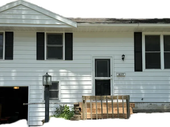 8513 Horton Ave, Urbandale, IA 50322
