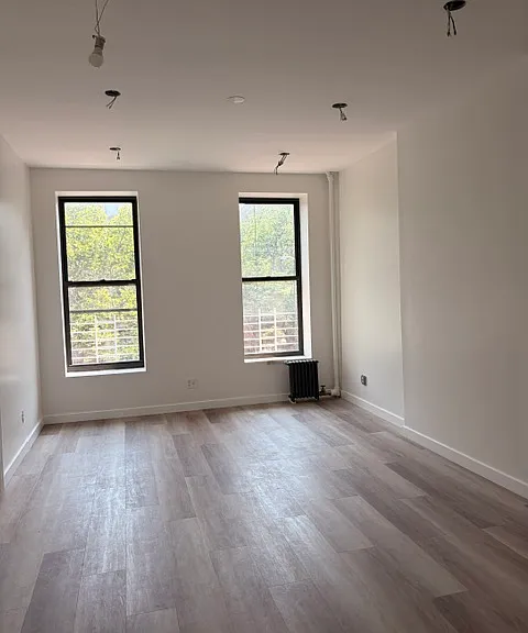 553 Madison St #2 — Photo 1