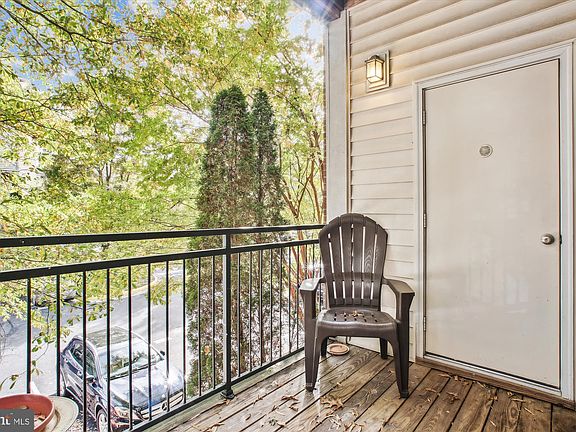 5th image of 12112 Garden Grove Cir Unit 204