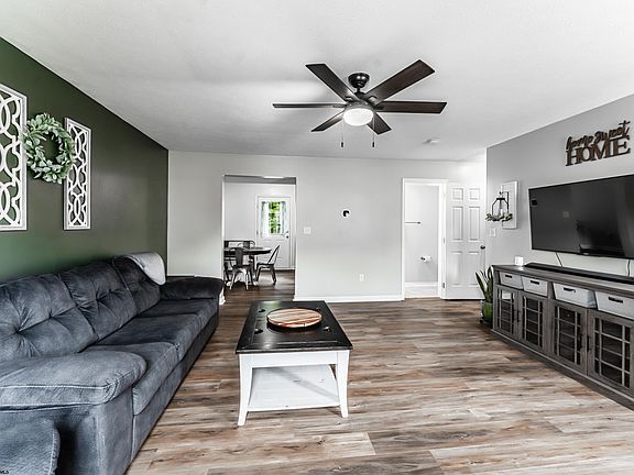 5th image of 143 Eagle Dr