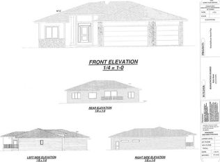 809 Woodside Dr, Marshalltown, IA 50158