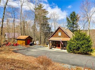 126 Lenape Dr, Pocono Lake, PA 18347