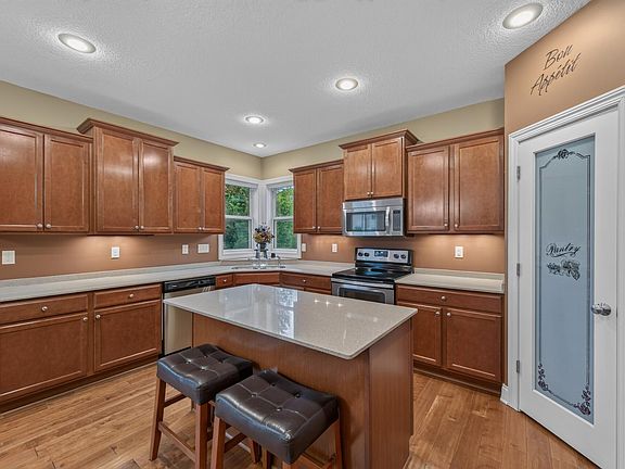 2nd image of 20685 Frost Ct