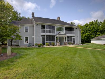 920 Oakbrook Dr, Jackson, MI, 49203