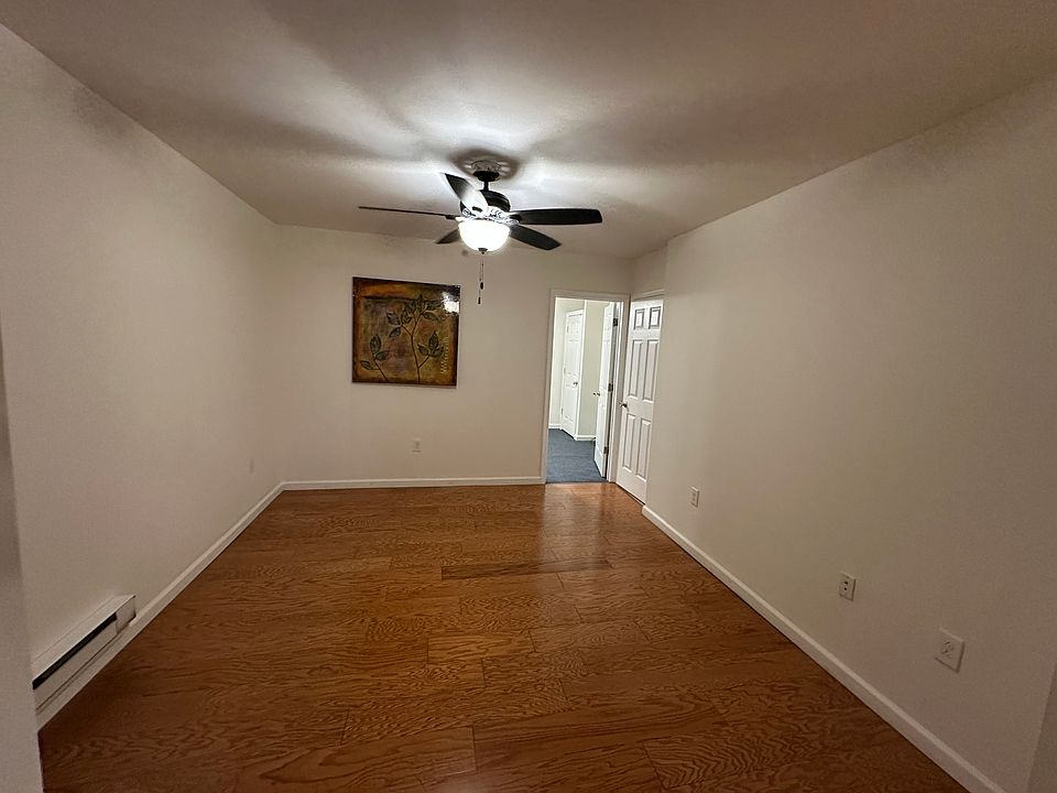1st image of 1142 S 52nd St APT 3