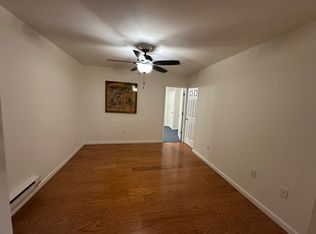 1142 S 52nd St APT 3, Philadelphia, PA 19143