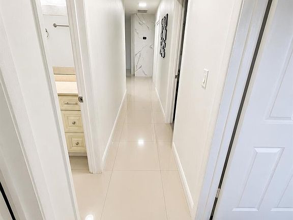 5th image of 3111 N 66th Ave